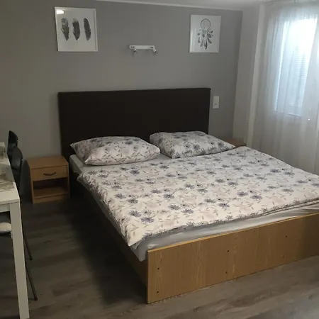 Bitter Sukromne Apartment *