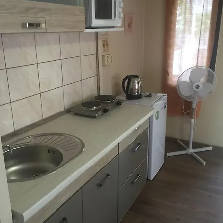 Bitter Sukromne Apartment Sturovo